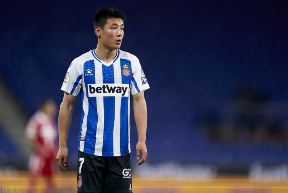 集结日体能课后,金州勇士调整名单备战欧篮联,质疑声仍在,球队文化再被提及 集结日体能课后,金州勇士调整名单备战欧篮联,质疑声仍在,球队文化再被提及