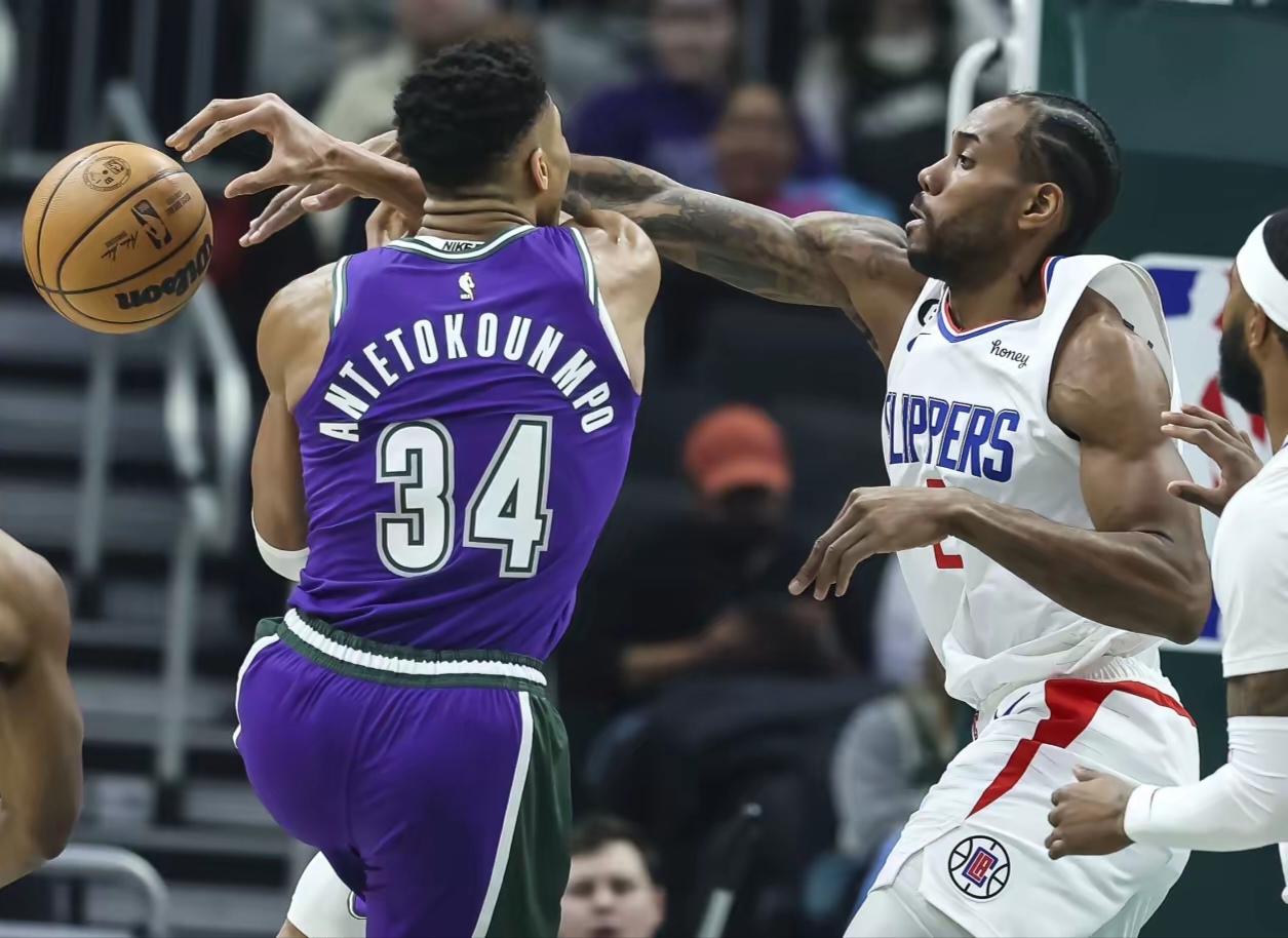 欧篮联赛程吃紧，密尔沃基雄鹿赛前防线松动，底气十足，资深球员宣示担当